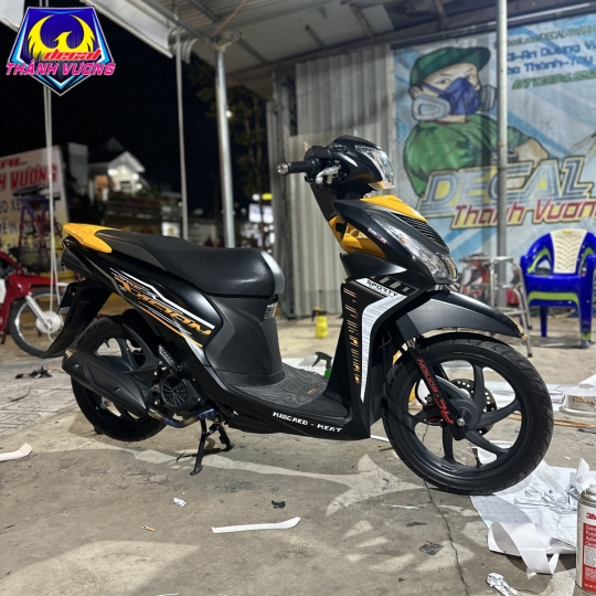 DECAL THÀNH VƯƠNG