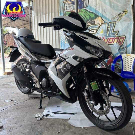 Winner x -HRC Trăng Đen