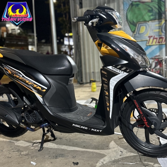 DECAL THÀNH VƯƠNG