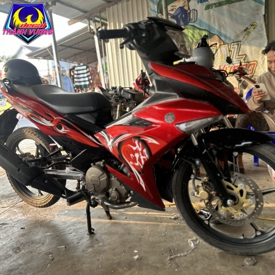 Y15zr - Đỏ