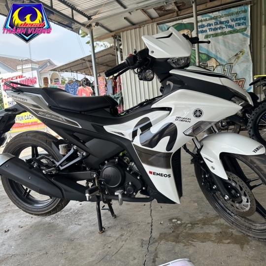 Exciter 155 - Movitar Trăng đen